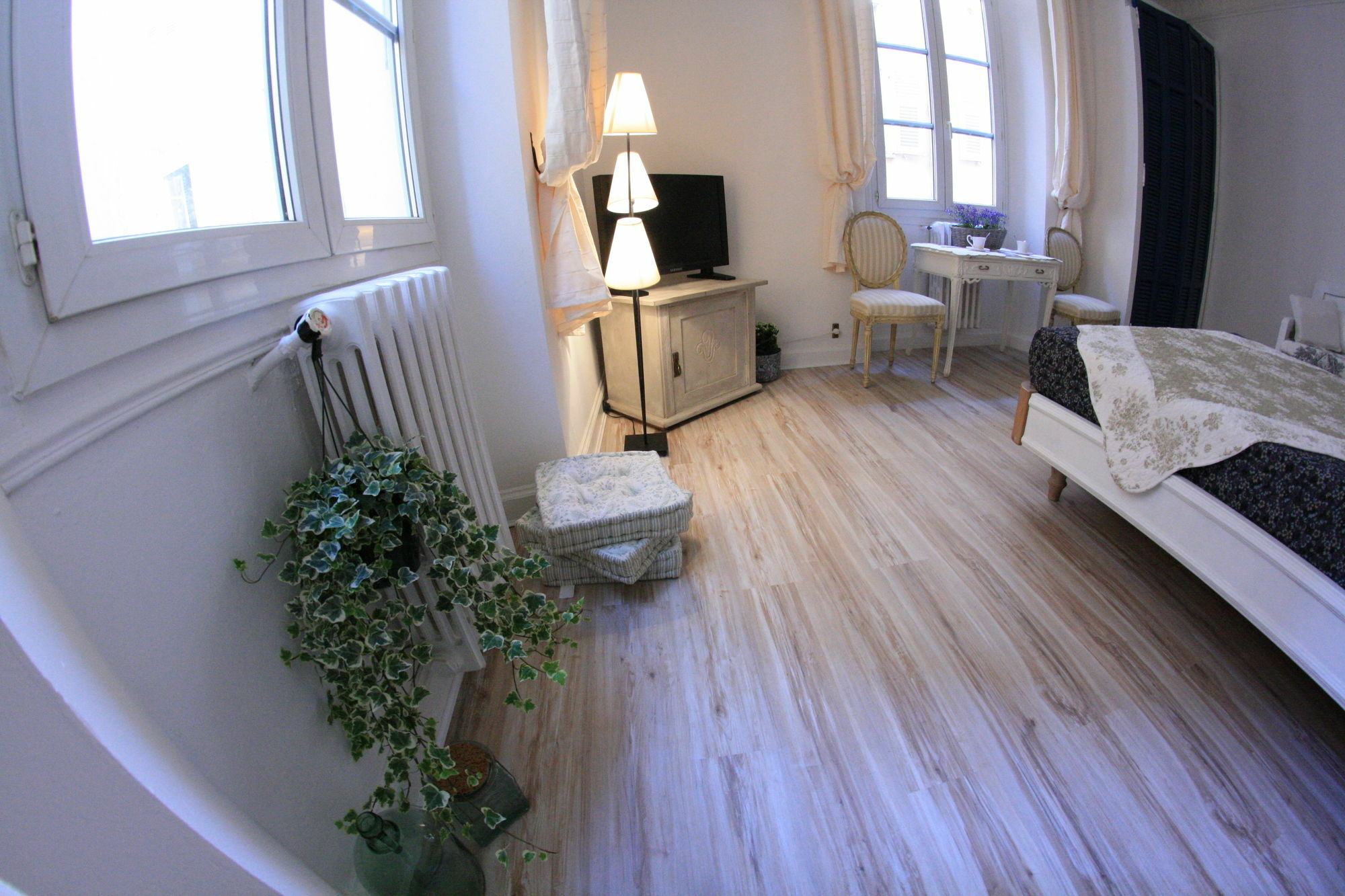 L'Oustaria 3 Bedrooms Apartment, Old Town Nizza Kültér fotó